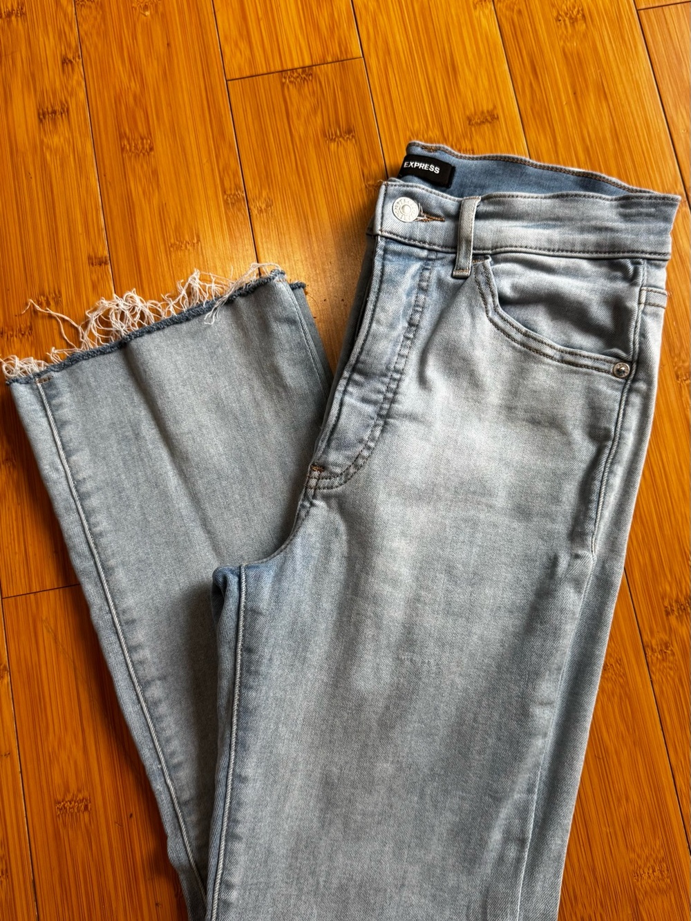 Express Women's Light Blue Frayed-Hem Ankle Jeans - Picture 1 of 5